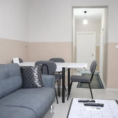 Sehir Merkezinde Apartmán *